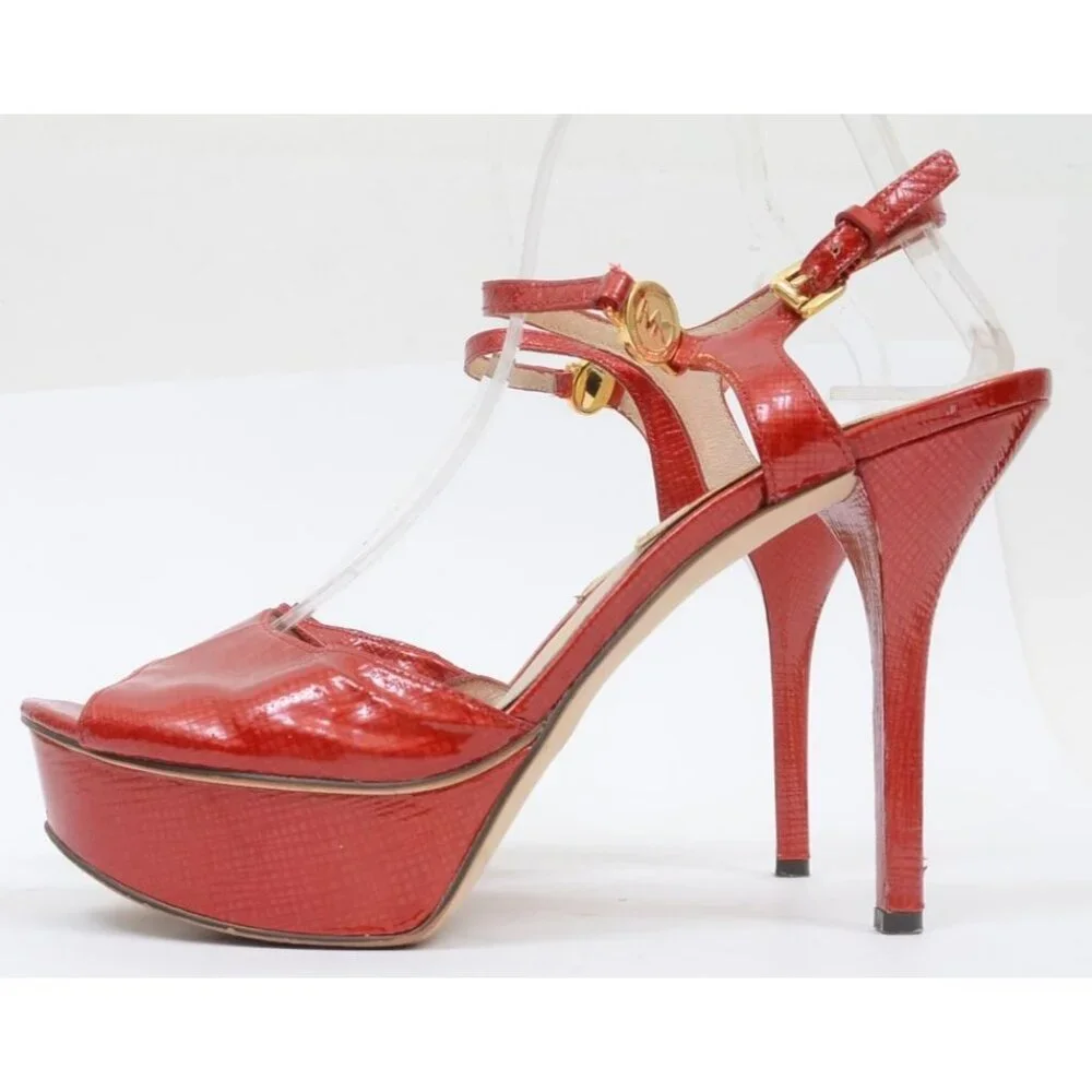 Michael Kors features material